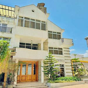 Social House